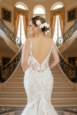 Mermaid Plunge V-neck Sequined Floral Lace Appliqued Tulle Wedding Dress - LV-M2001