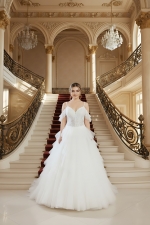 A-line Sequined Floral Lace Appliqued Tulle Ruffle Tiered Skirt With Off-shoulder Straps Wedding Dress - LV-A2002